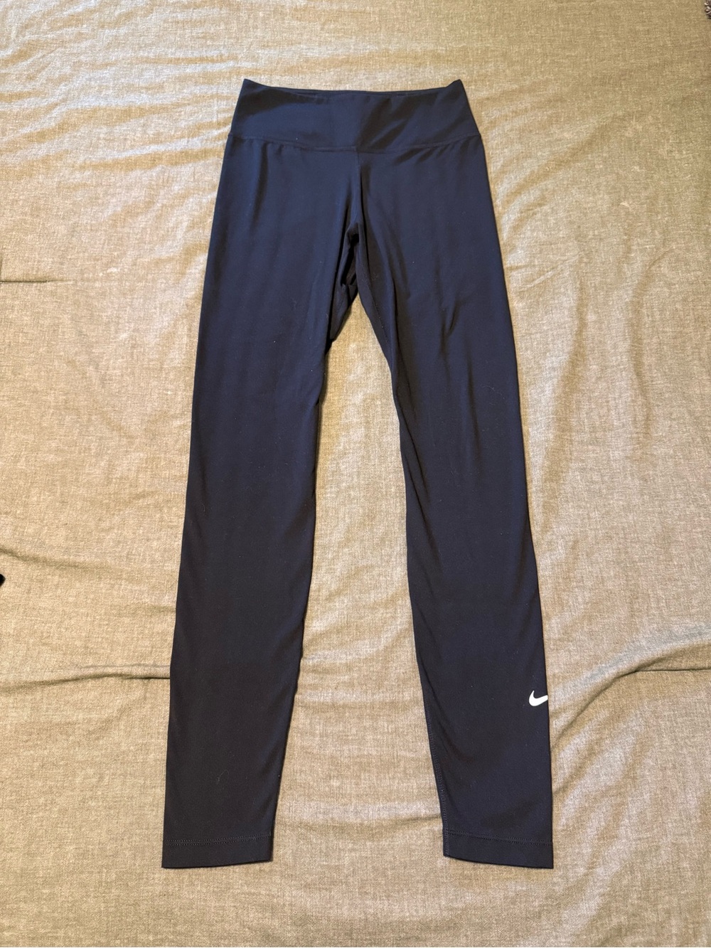 Nike Women’s Black Performance Leggings